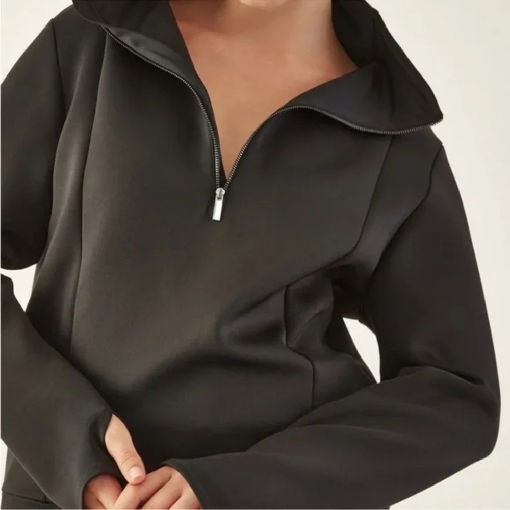 ADAY Home Stretch Pullover